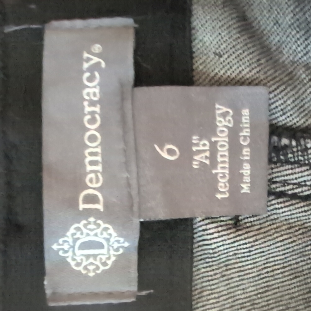 Democracy Charcoal Wide-Leg Jeans NWOT - Picture 3 of 5